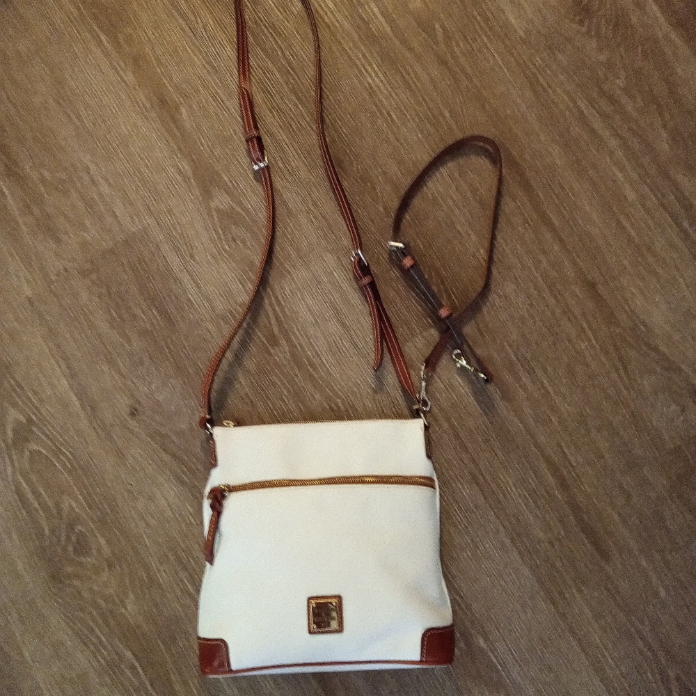 Dooney & Bourke crossbody bag
